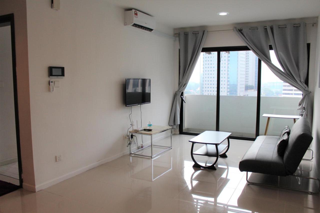 Suasana Suites D'Homestay01 JB Town Johor Bahru Luaran gambar