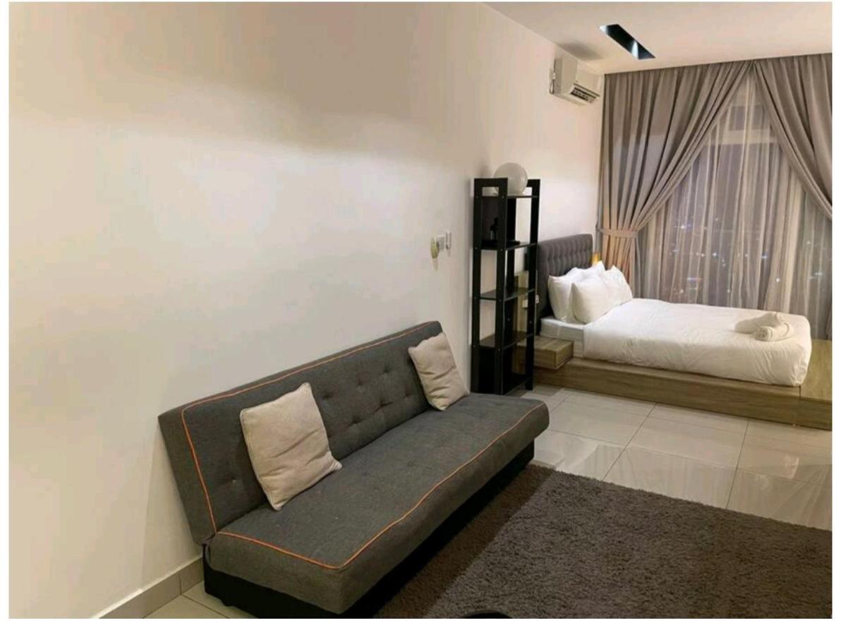 Suasana Suites D'Homestay01 JB Town Johor Bahru Luaran gambar